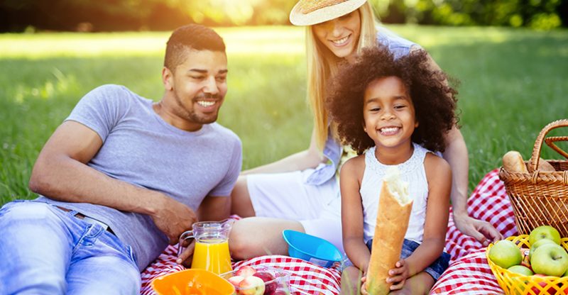 Tips for healthy summer picnic food prep | UPMC Health Plan